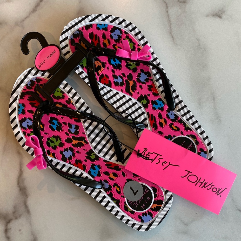 BETSEY JOHNSON Hot Pink Leopard Stripe Bow Flip Flops Muk Luks